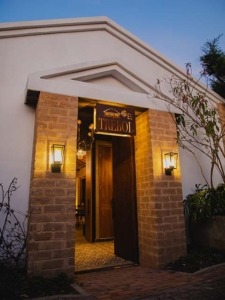 Salón El Trébol, un ambiente íntimo y exclusivo para tus eventos sociales y empresariales en El Retiro de San Juan, Bogotá
